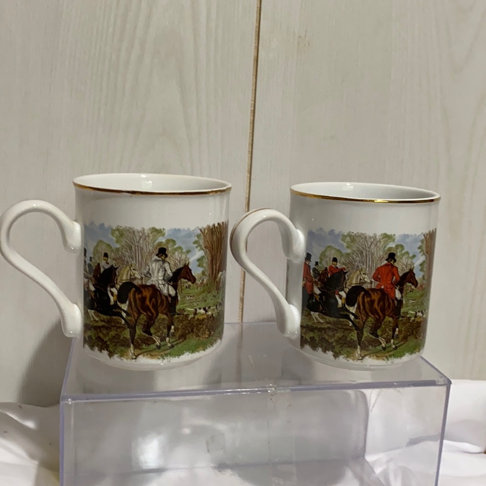 Vintage horse coffee cups